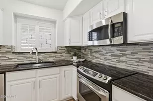 20934 N 37th Way, Phoenix, AZ 85050 - Photo 17