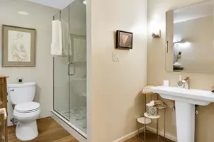 5332 N Questa Tierra Dr, Phoenix, AZ 85012 - Photo 37