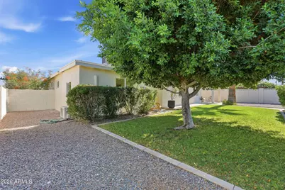 933 E Cavalier Drive, Phoenix, AZ 85014 - Photo 43