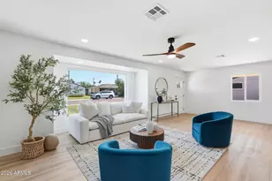 933 E Cavalier Dr, Phoenix, AZ 85014 - Photo 7
