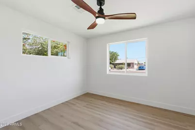 933 E Cavalier Drive, Phoenix, AZ 85014 - Photo 35