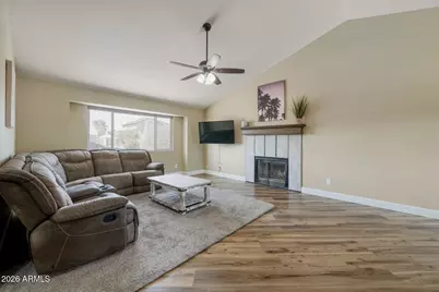 7633 W Pershing Avenue, Peoria, AZ 85381 - Photo 3