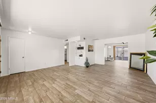 10740 W Sun City Blvd, Sun City, AZ 85351 - Photo 17