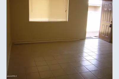 4940 E Holly Street #Apt B, Phoenix, AZ 85008 - Photo 5