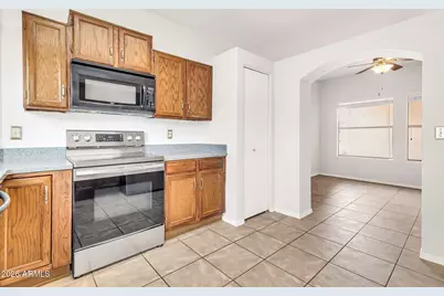 962 E Vaughn Avenue, Gilbert, AZ 85234 - Photo 7