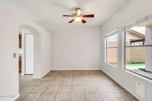 962 E Vaughn Ave, Gilbert, AZ 85234 - Photo 9