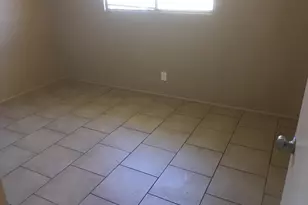 7010 N 68th Dr, Glendale, AZ 85303 - Photo 9