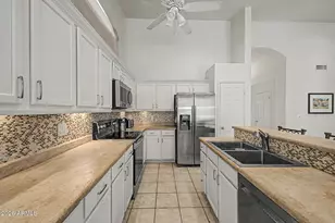 1427 W South Fork Dr, Phoenix, AZ 85045 - Photo 15
