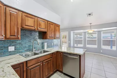 1647 E Krystal Street, Casa Grande, AZ 85122 - Photo 9