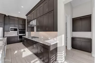 23110 N 76th Lane, Peoria, AZ 85383 - Photo 9