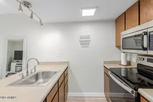 3033 E Devonshire Ave, Phoenix, AZ 85016 - Photo 9