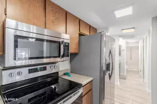 3033 E Devonshire Ave, Phoenix, AZ 85016 - Photo 11