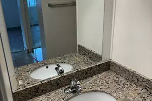 4111 E Camelback Rd, Phoenix, AZ 85018 - Photo 15