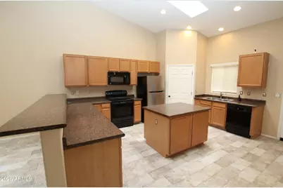 8984 W Nicolet Avenue, Glendale, AZ 85305 - Photo 11