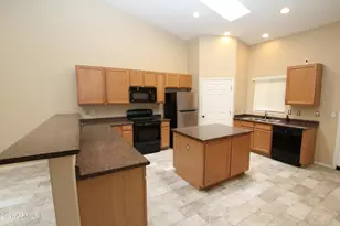 8984 W Nicolet Ave, Glendale, AZ 85305 - Photo 11