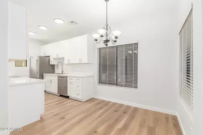 13818 N Saguaro Boulevard #Unit 202, Fountain Hills, AZ 85268 - Photo 3