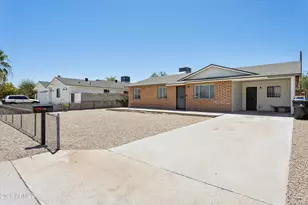 735 E South Mountain Ave, Phoenix, AZ 85042 - Photo 3
