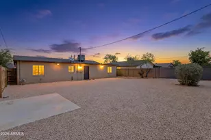 735 E South Mountain Ave, Phoenix, AZ 85042 - Photo 39