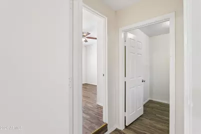735 E South Mountain Avenue, Phoenix, AZ 85042 - Photo 31