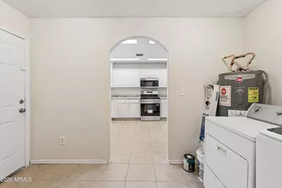 735 E South Mountain Avenue, Phoenix, AZ 85042 - Photo 33