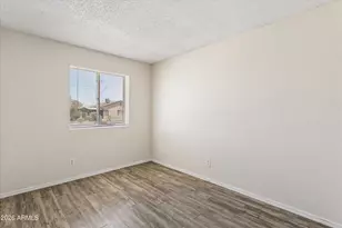 735 E South Mountain Ave, Phoenix, AZ 85042 - Photo 27