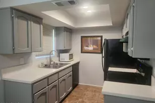 3119 W Cochise Dr, Phoenix, AZ 85051 - Photo 5