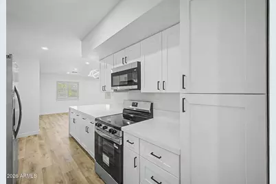9839 W Royal Oak Road, Sun City, AZ 85351 - Photo 13