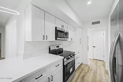 9839 W Royal Oak Road, Sun City, AZ 85351 - Photo 13