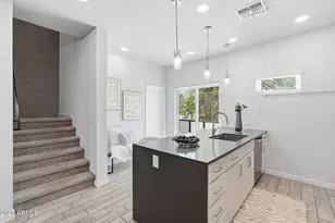 2727 E Thomas Rd, Phoenix, AZ 85016 - Photo 11