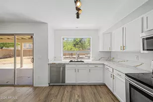 8431 S 50th Dr, Laveen, AZ 85339 - Photo 15