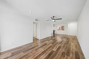 12222 N Paradise Vlg Pkwy S, Phoenix, AZ 85032 - Photo 7