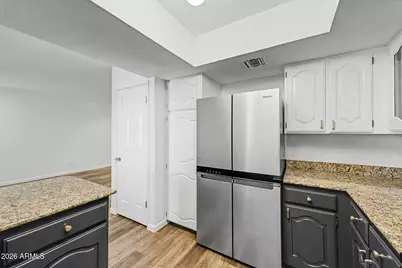 12222 N Paradise Village Parkway S #323, Phoenix, AZ 85032 - Photo 3