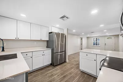 750 W 1st Place, Mesa, AZ 85201 - Photo 11