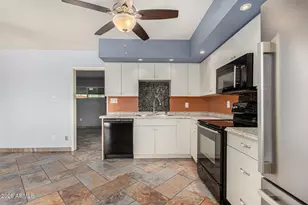 1441 E Maryland Ave, Phoenix, AZ 85014 - Photo 17
