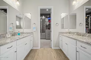 10369 W Rowel Rd, Peoria, AZ 85383 - Photo 17