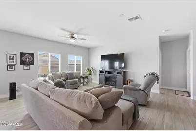 14911 S Capistrano Road, Arizona City, AZ 85123 - Photo 5