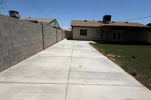 6826 W Pierson St, Phoenix, AZ 85033 - Photo 27