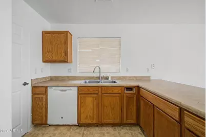 10602 W Papago Street, Tolleson, AZ 85353 - Photo 9