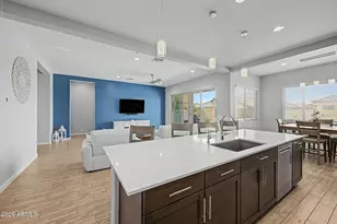 18977 W Desert Hls Dr, Surprise, AZ 85388 - Photo 11