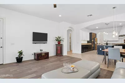 2341 W Bramble Berry Lane, Phoenix, AZ 85085 - Photo 13
