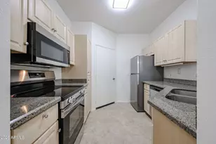 1411 E Orangewood Ave, Phoenix, AZ 85020 - Photo 11