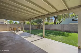 218 S Rush Cir E, Chandler, AZ 85226 - Photo 9