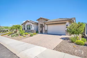 11613 W Tenaza Dr, Peoria, AZ 85383 - Photo 3