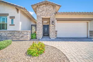 11613 W Tenaza Dr, Peoria, AZ 85383 - Photo 5