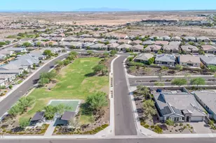 11613 W Tenaza Dr, Peoria, AZ 85383 - Photo 75