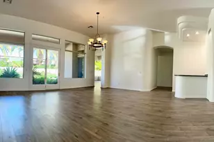 7460 E Tuckey Ln, Scottsdale, AZ 85250 - Photo 13