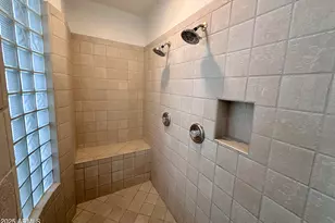 7460 E Tuckey Ln, Scottsdale, AZ 85250 - Photo 33