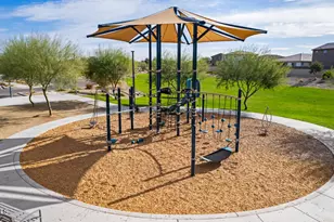 8752 W Denton Ln, Glendale, AZ 85305 - Photo 13