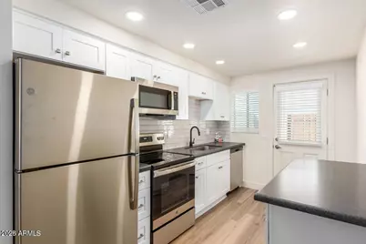 6049 W Laurie Lane #Apt 5, Glendale, AZ 85302 - Photo 5