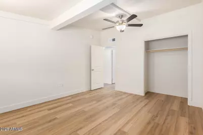 6049 W Laurie Lane #Apt 5, Glendale, AZ 85302 - Photo 7